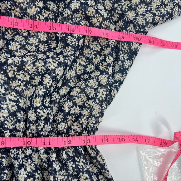 Ciao Lucia Alessandra Dress Navy Blue Lurex
Floral sz M - Picture 6 of 7